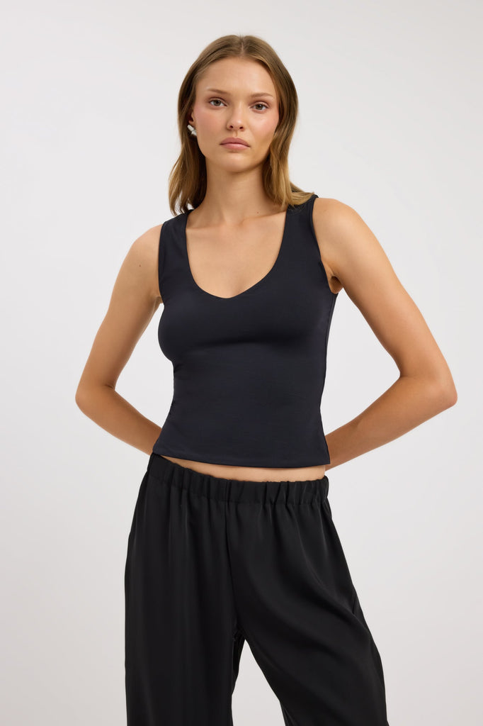 Juna Tank